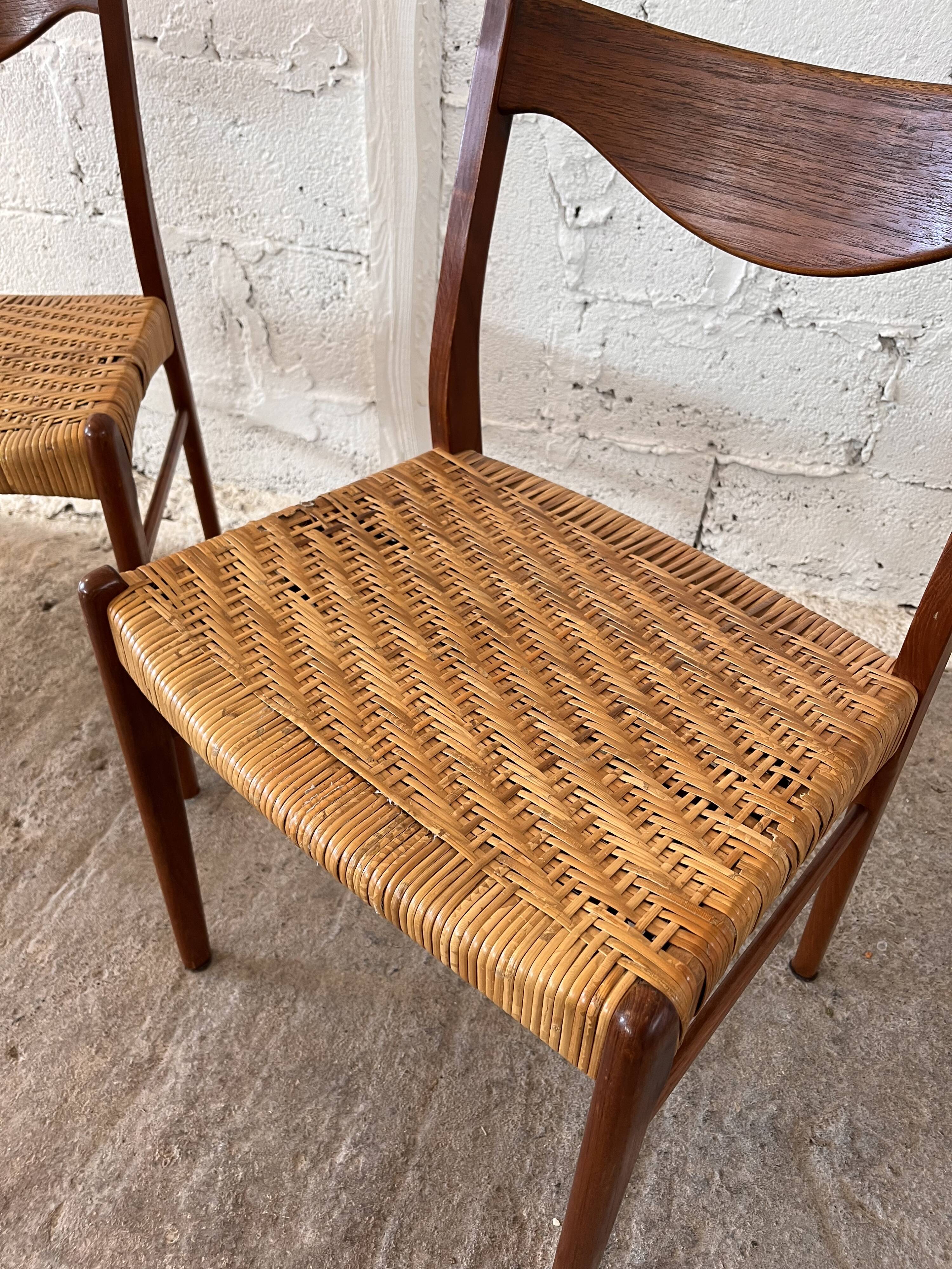 Pair of vintage Danish GS60 chairs by Arne Wahl Iversen