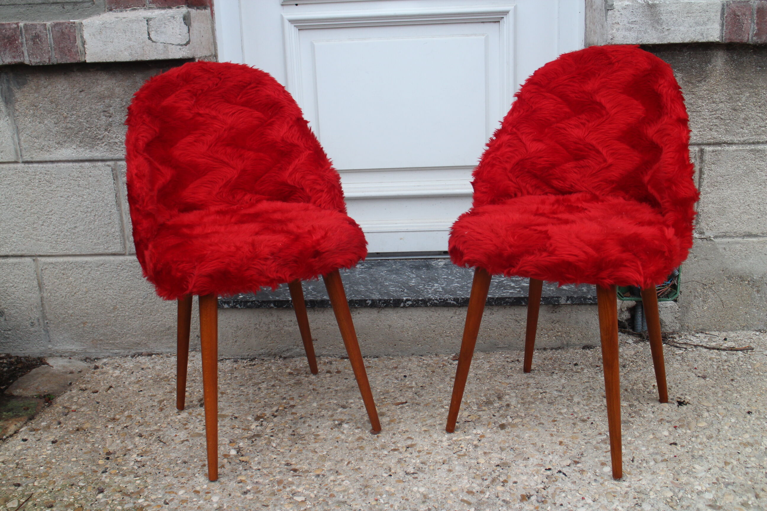 Moumoute chairs