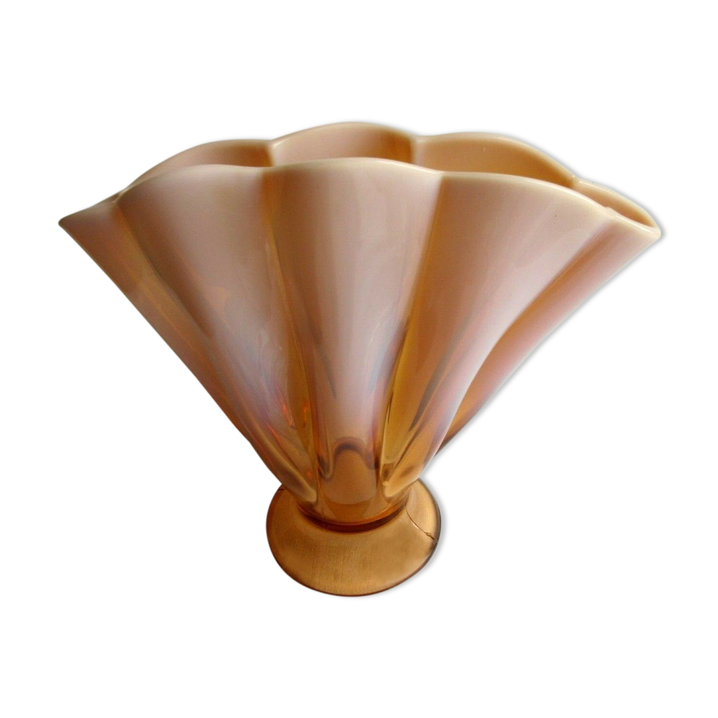 Art deco vase shape curved fan brown glass and pink opaline