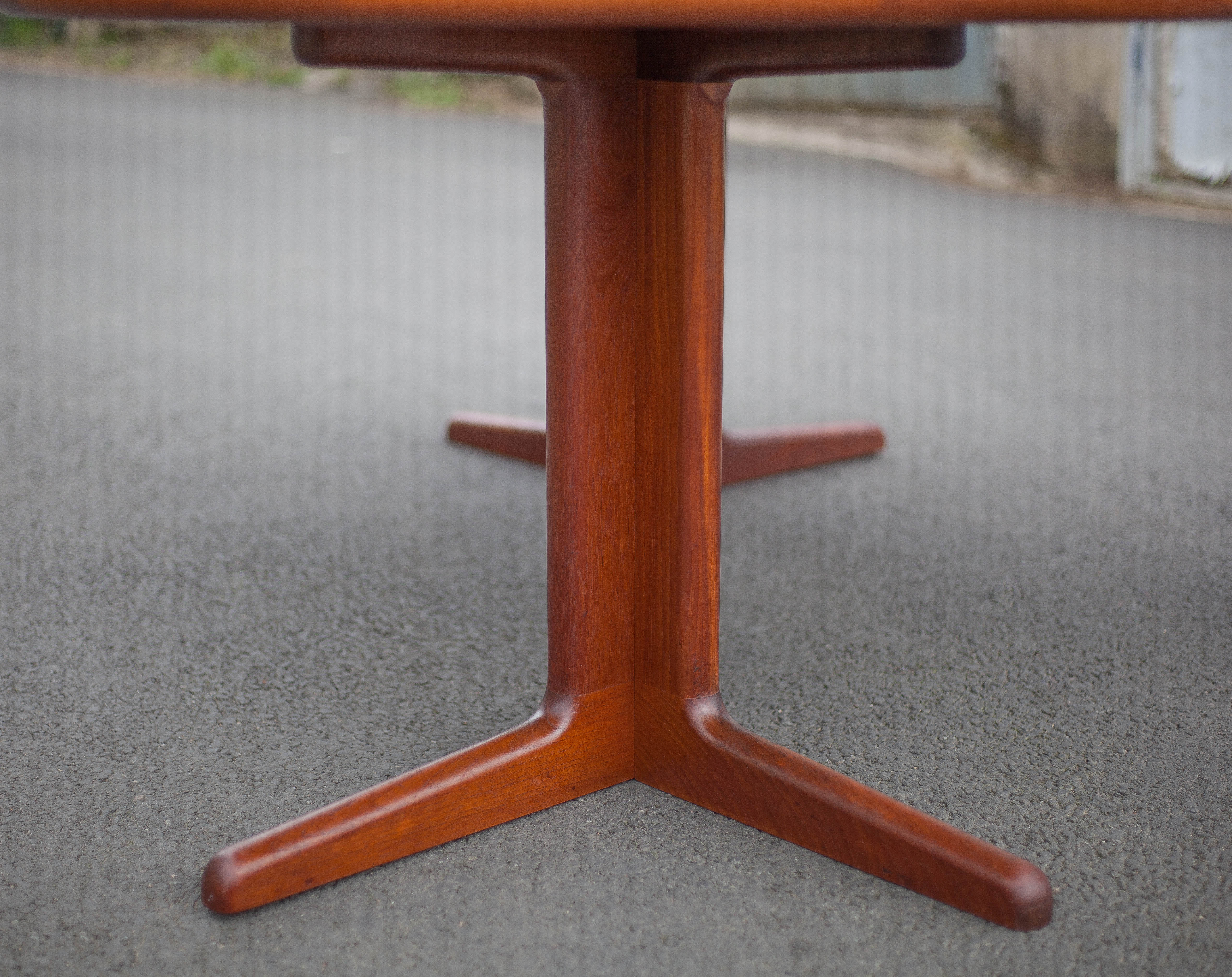Round dining table extendable 2 extensions, vintage teak table, interior decoration