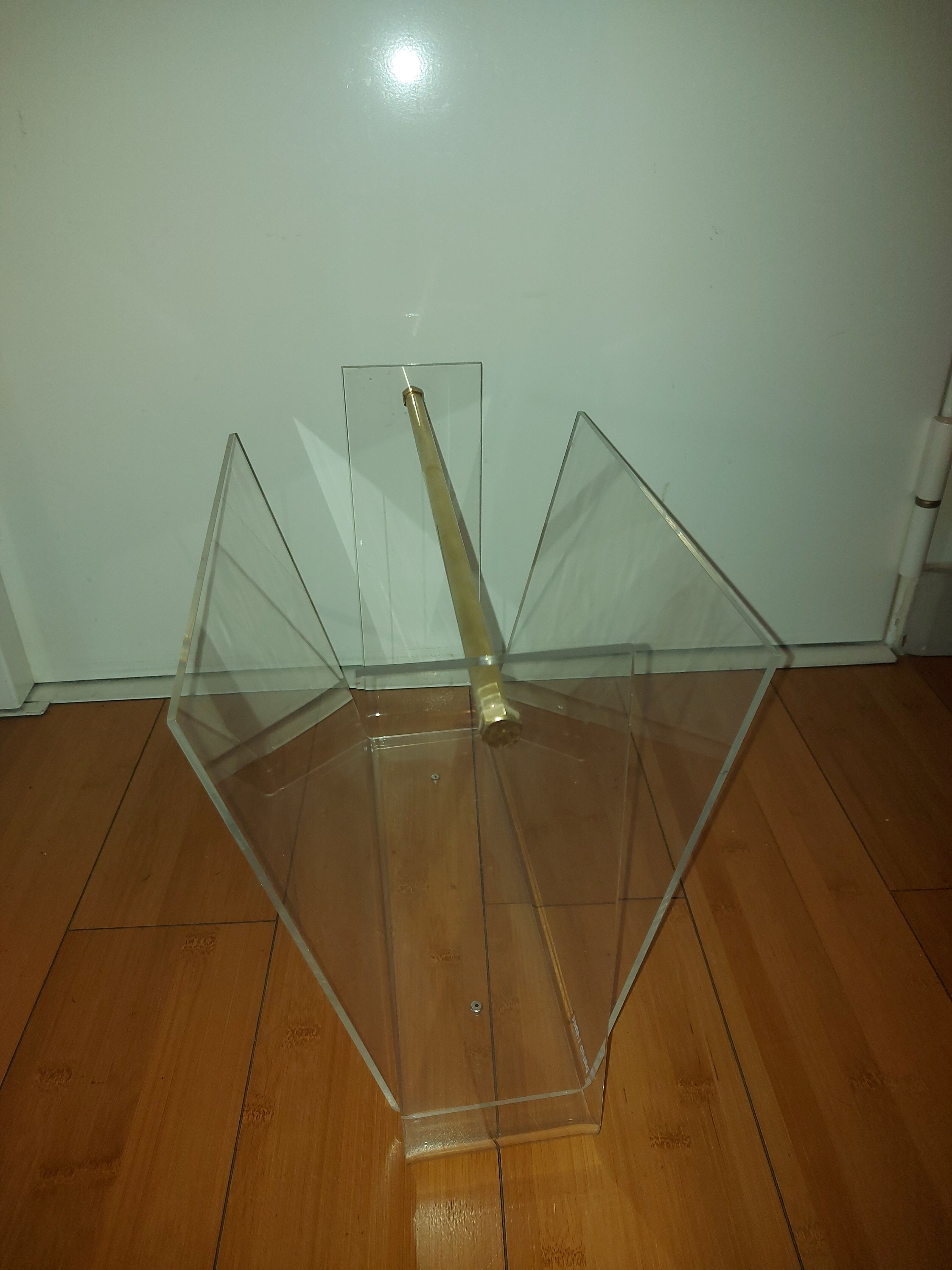 Design review door in plexi , David Lange