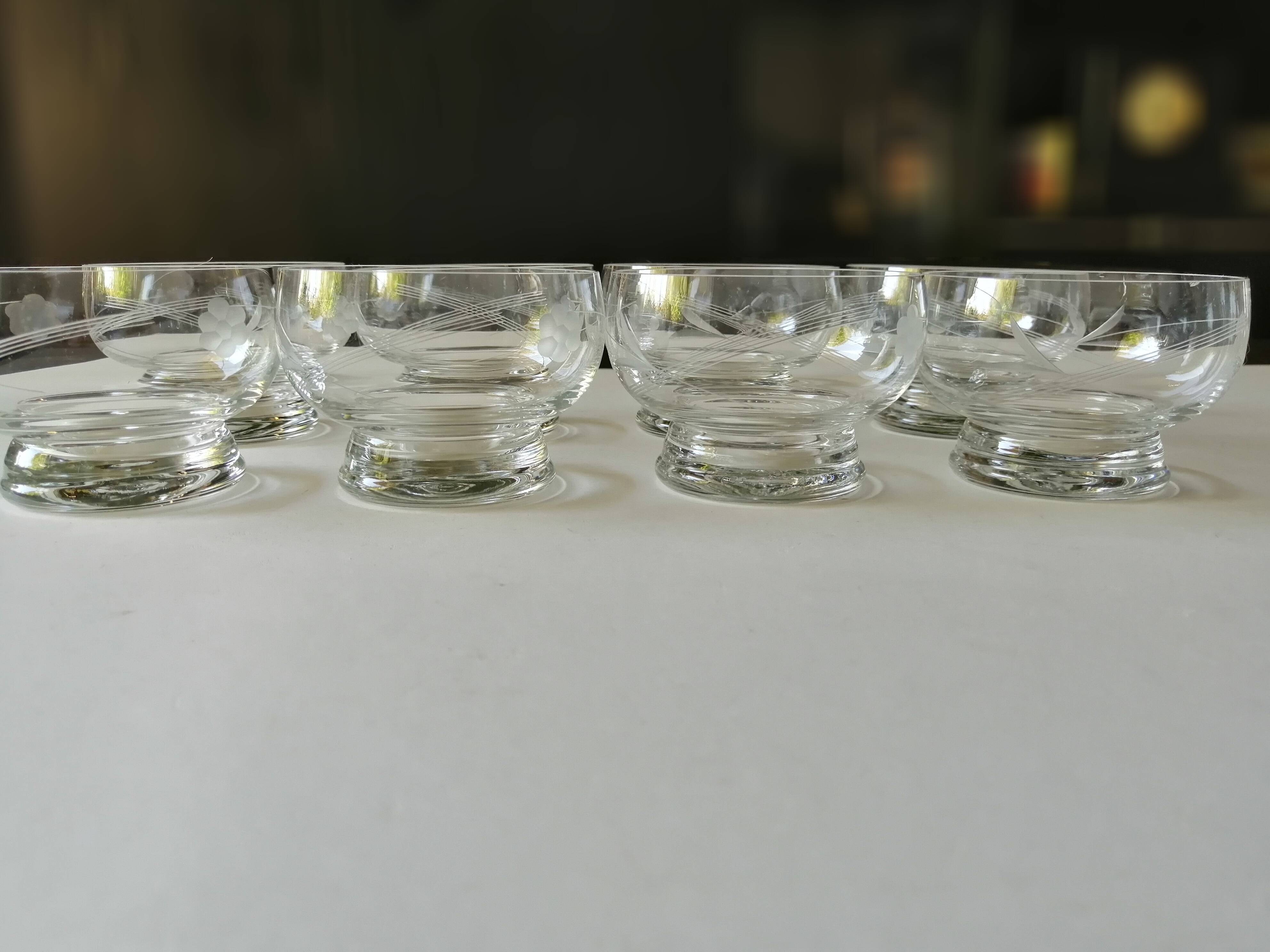 Série de 8 coupes à champagne 1950
