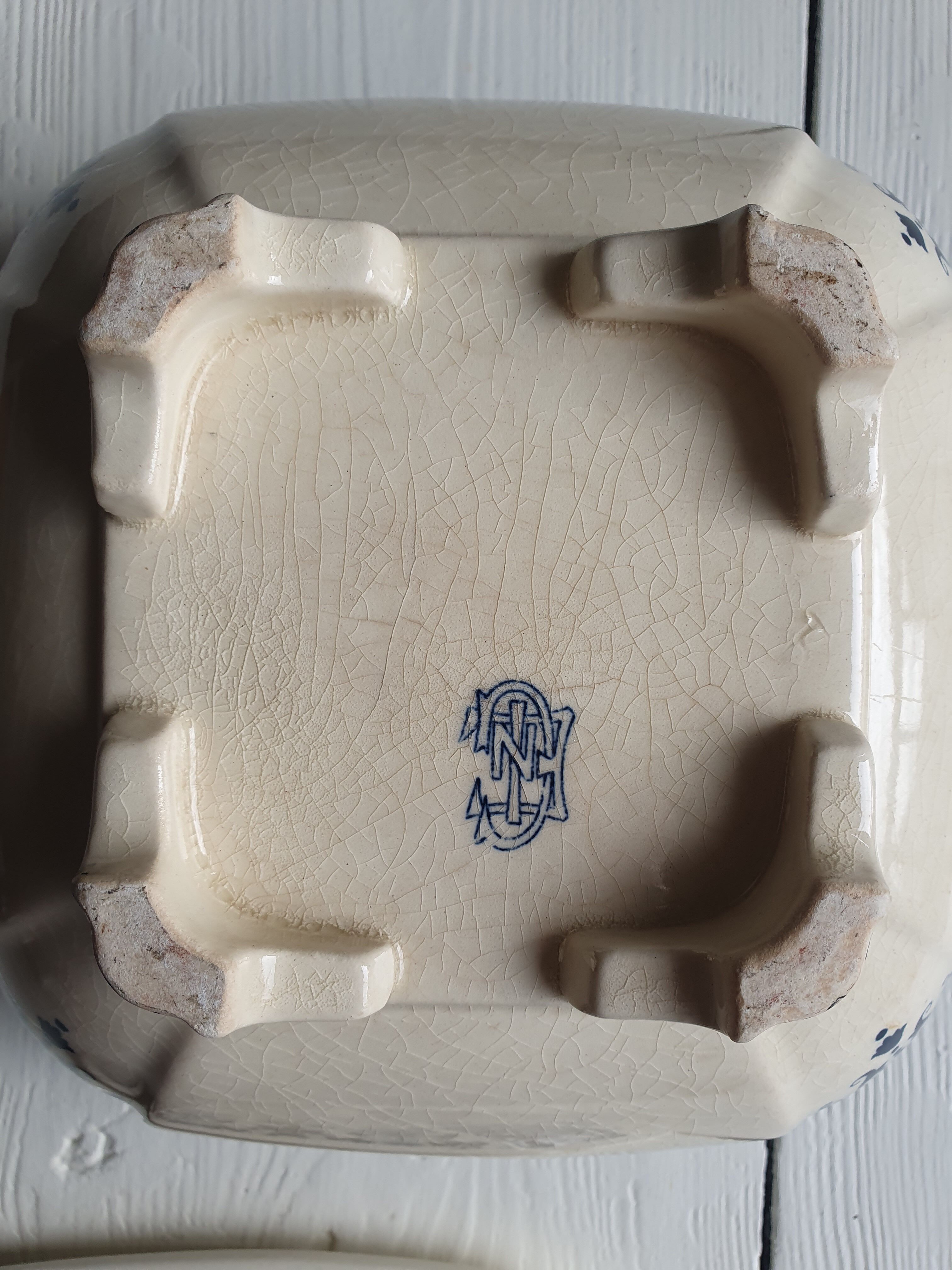 Iron Earth tureen earthenware from Gien model Ibis