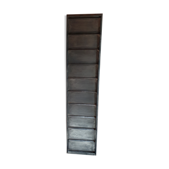 Clamshell cabinet