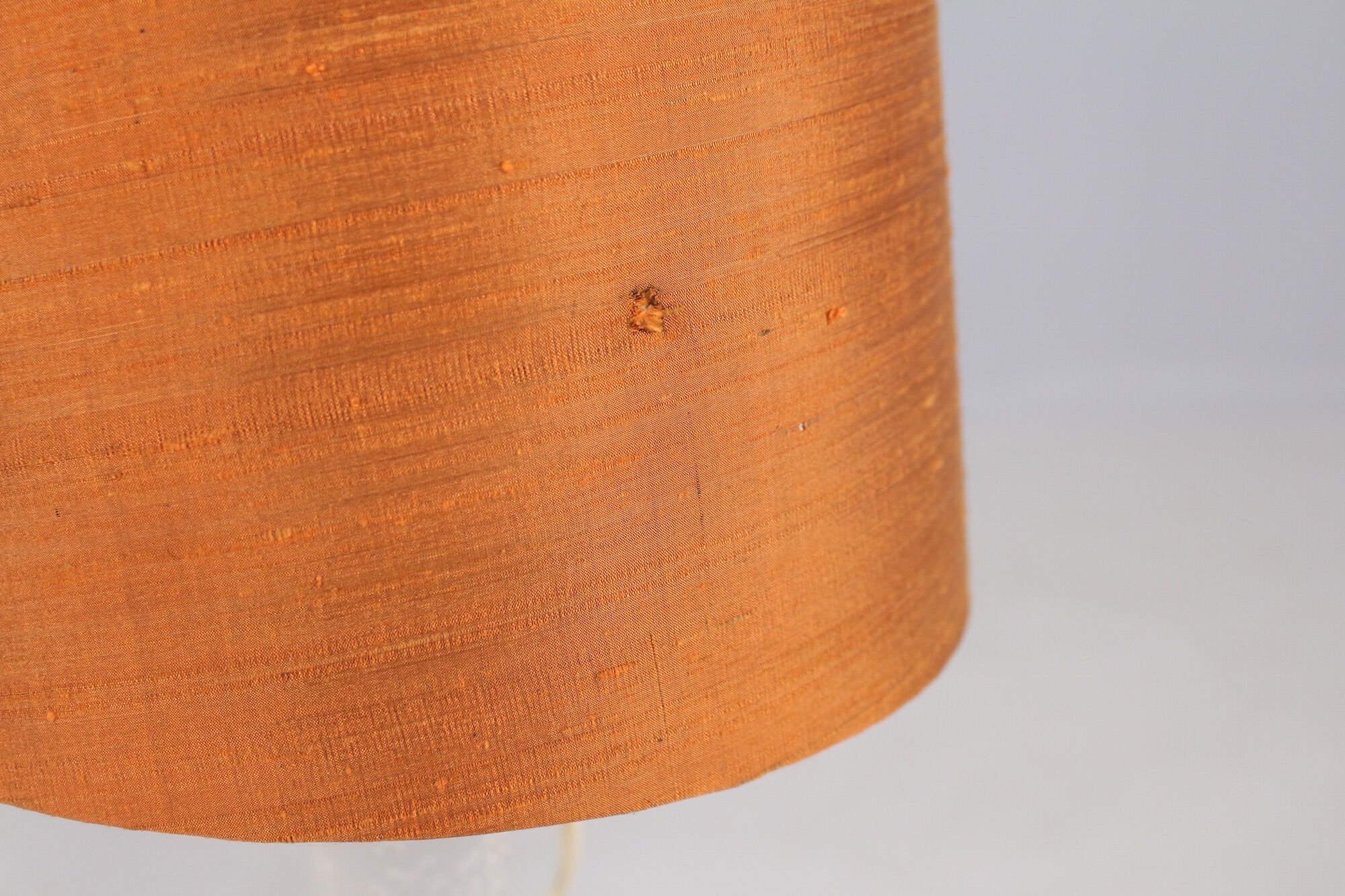 Frosted glass lamp and wild silk