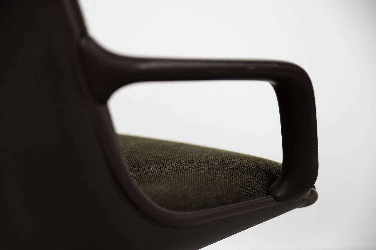 Vintage desk chairs for comforto, 1970