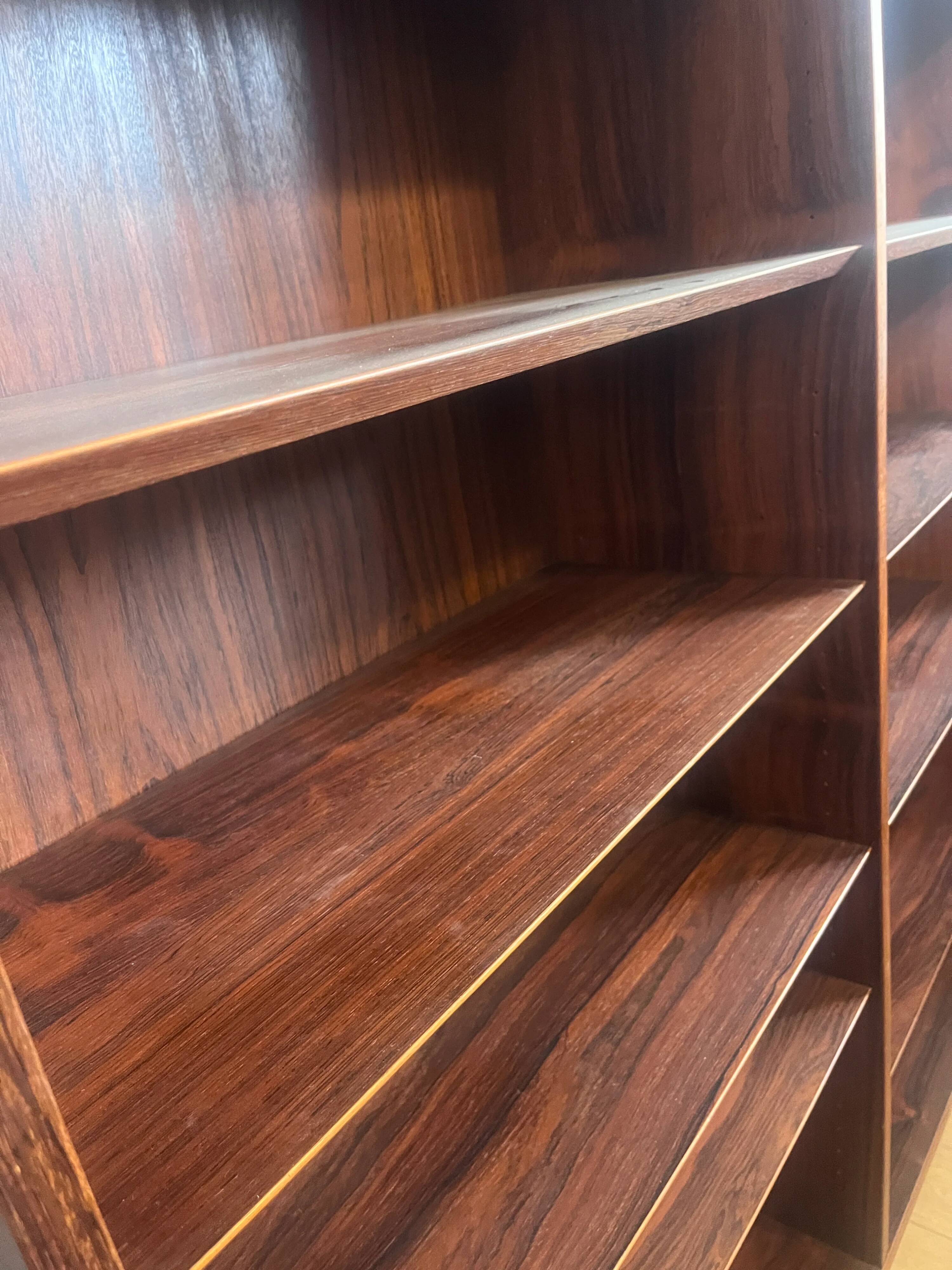 Danish bookshelf in rosewood by Hundevad & Co., 1960s