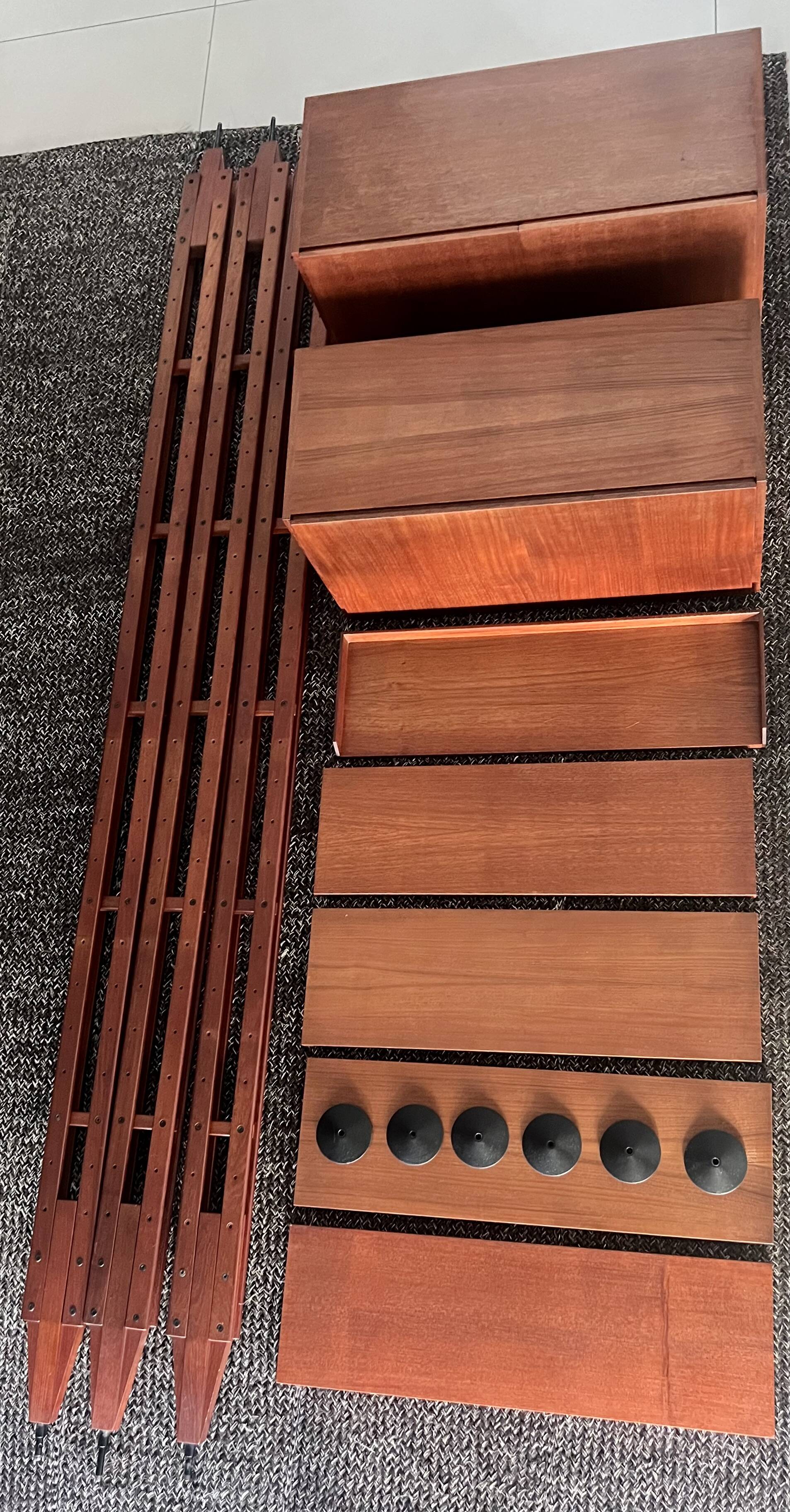 LB7 "Infinito" bookcase by Franco Albini for Poggi, Italy 1957