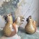 Paire de sculptures vintage coq et poule en grès, décoration artisanal