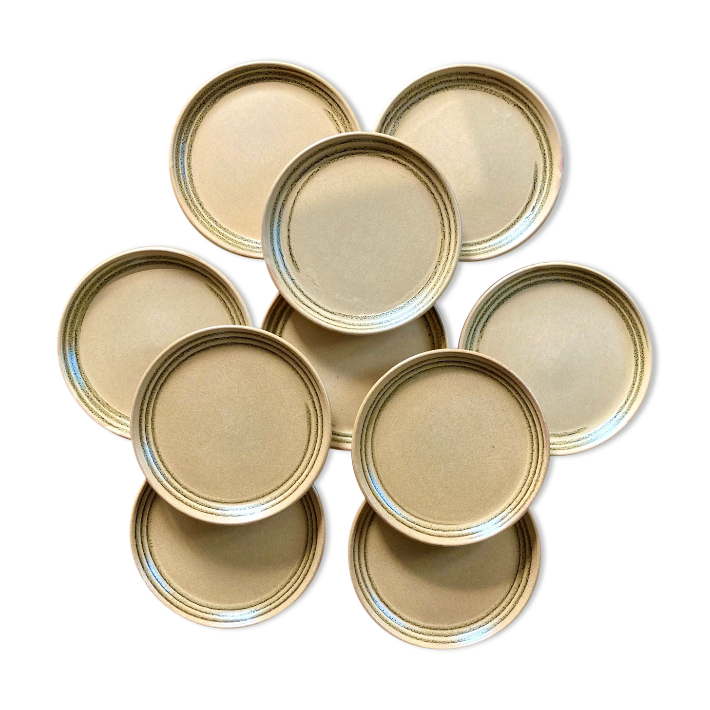 10 flat stoneware plates