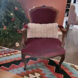 Small convertible armchair