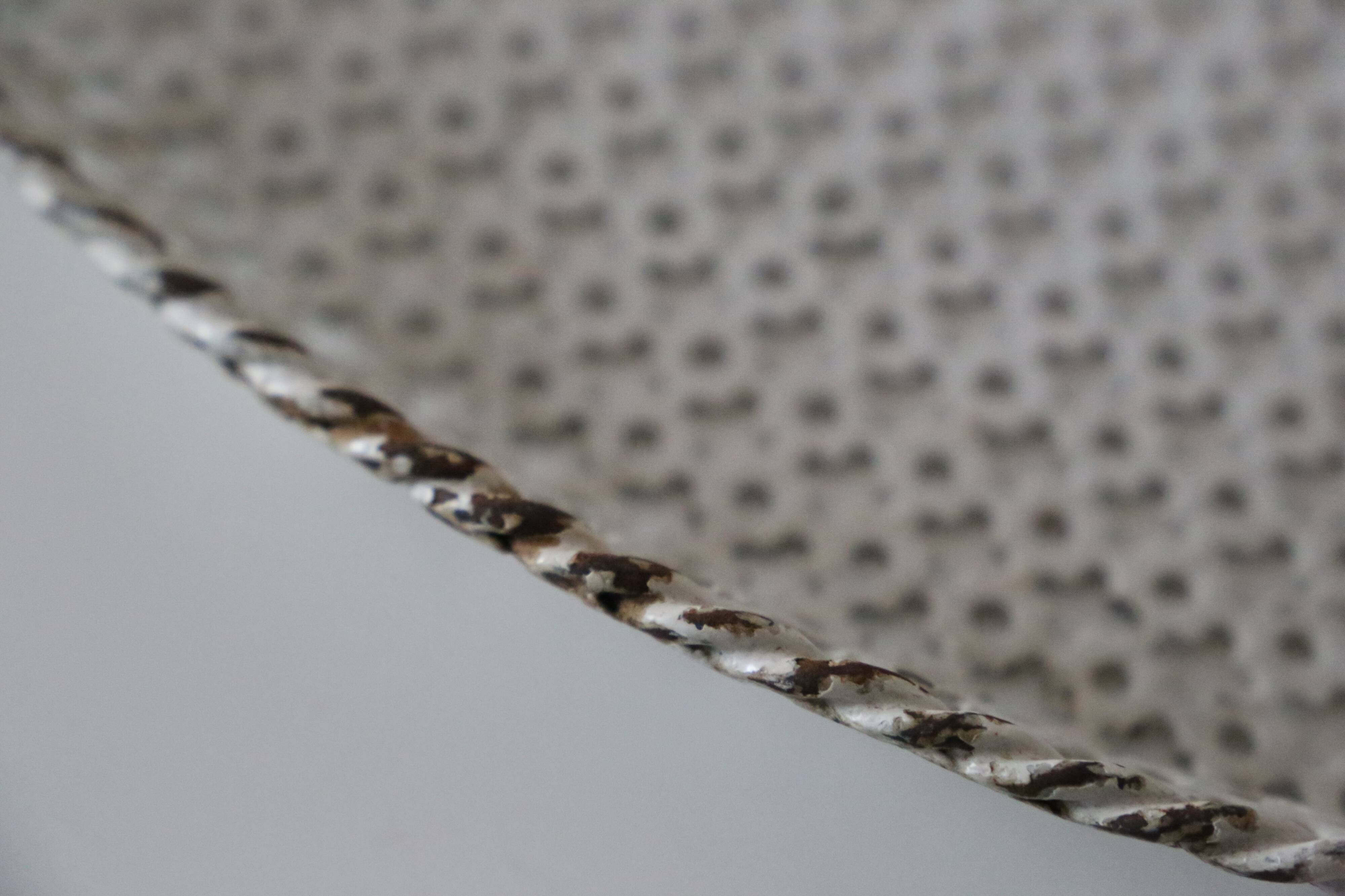 Round Mathieu Mategot tray in perforated metal, 1950, vintage