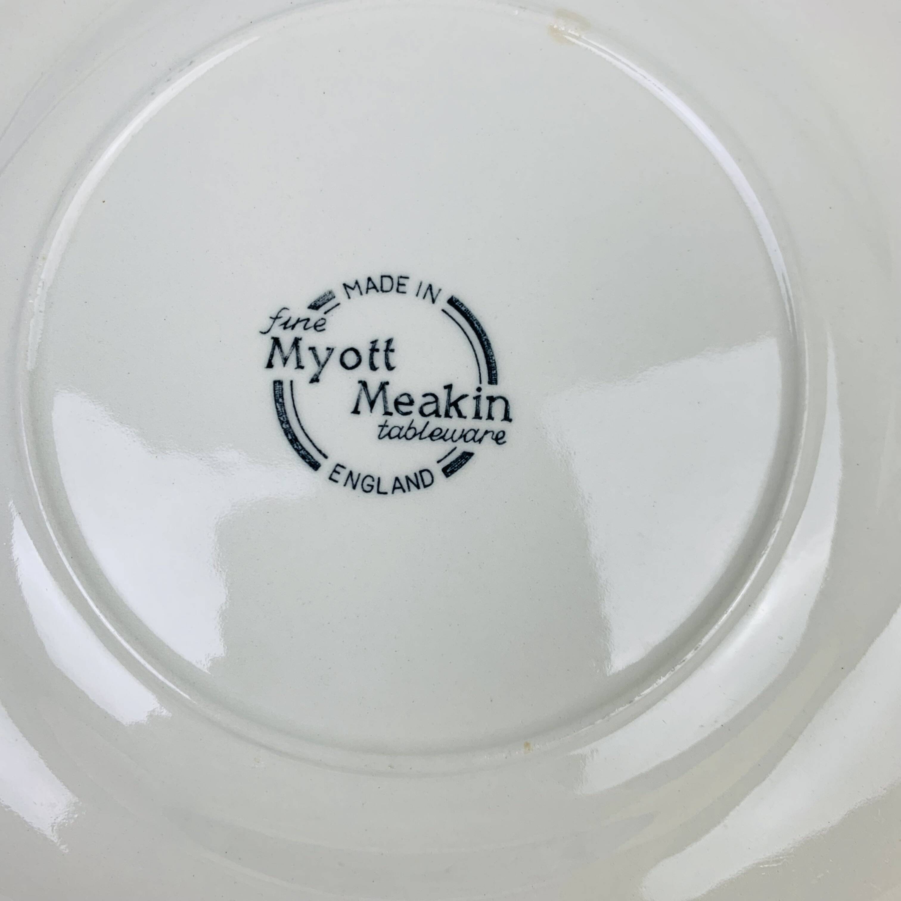 6 Myott Meakin English ironstone dessert plates