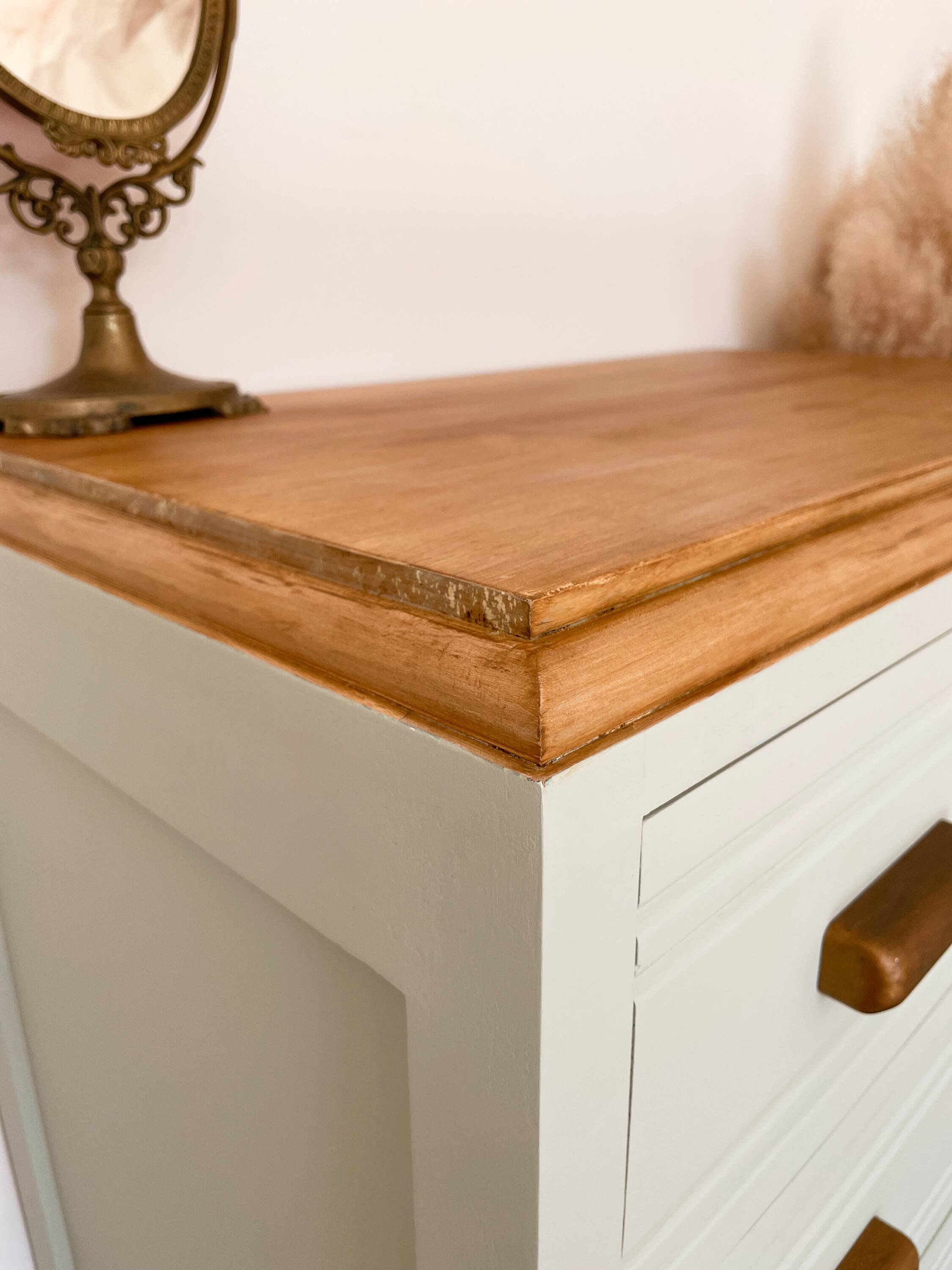 Art Deco chest of drawers