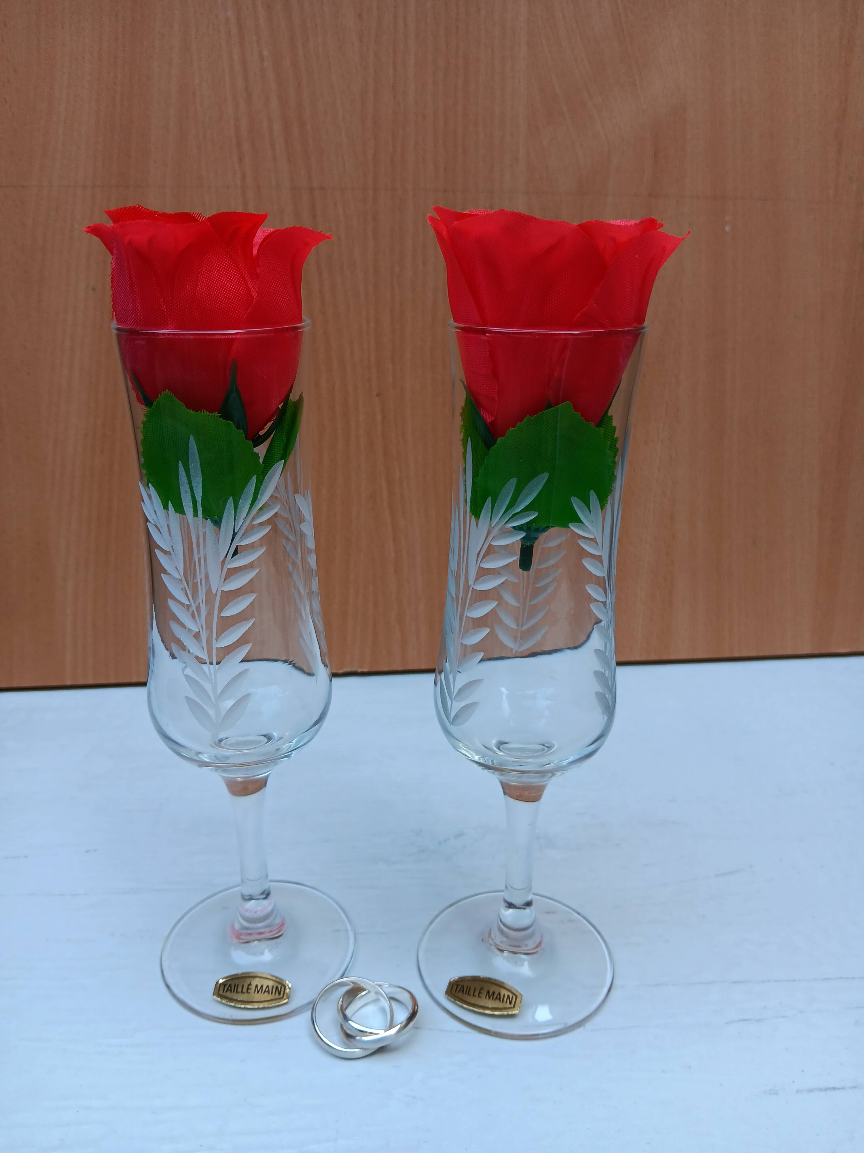 Hand-engraved champagne flutes