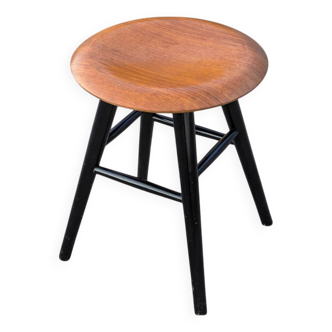 Scandinavian vintage minimalist stool Ilmari Tapiovaara, for Nesto 1960