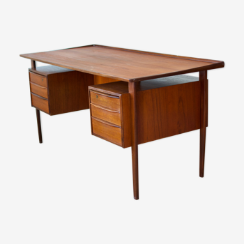 Bureau flottant danois de teck années 1960