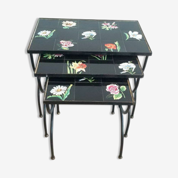 Nesting tables in ceramics and metal