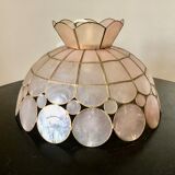 Suspension in pink mother-of-pearl and brass