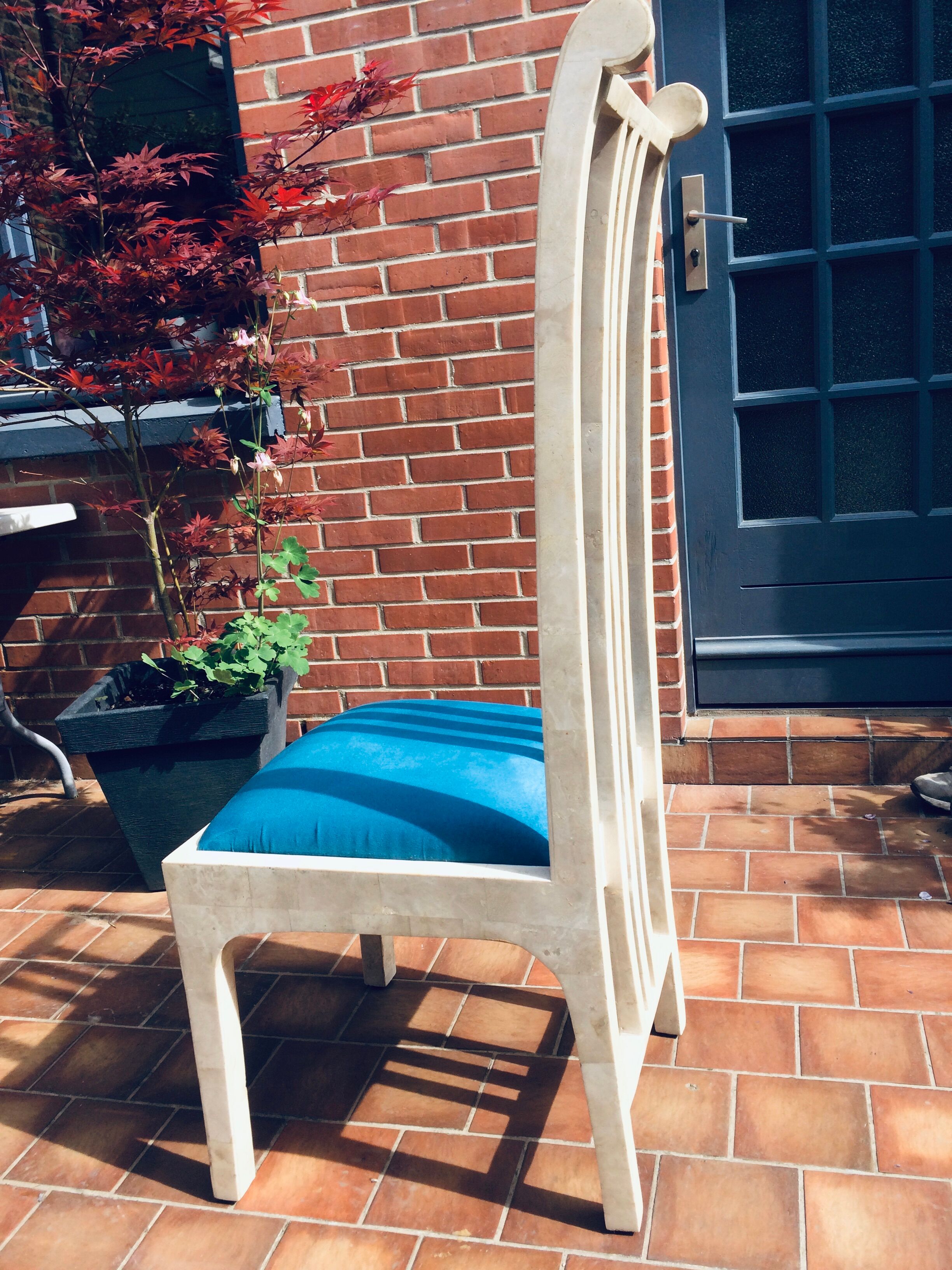 Chaises vintage et design en marbre blanc