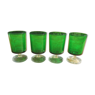 4 verres en verre vert vintage de chez Arcoroc