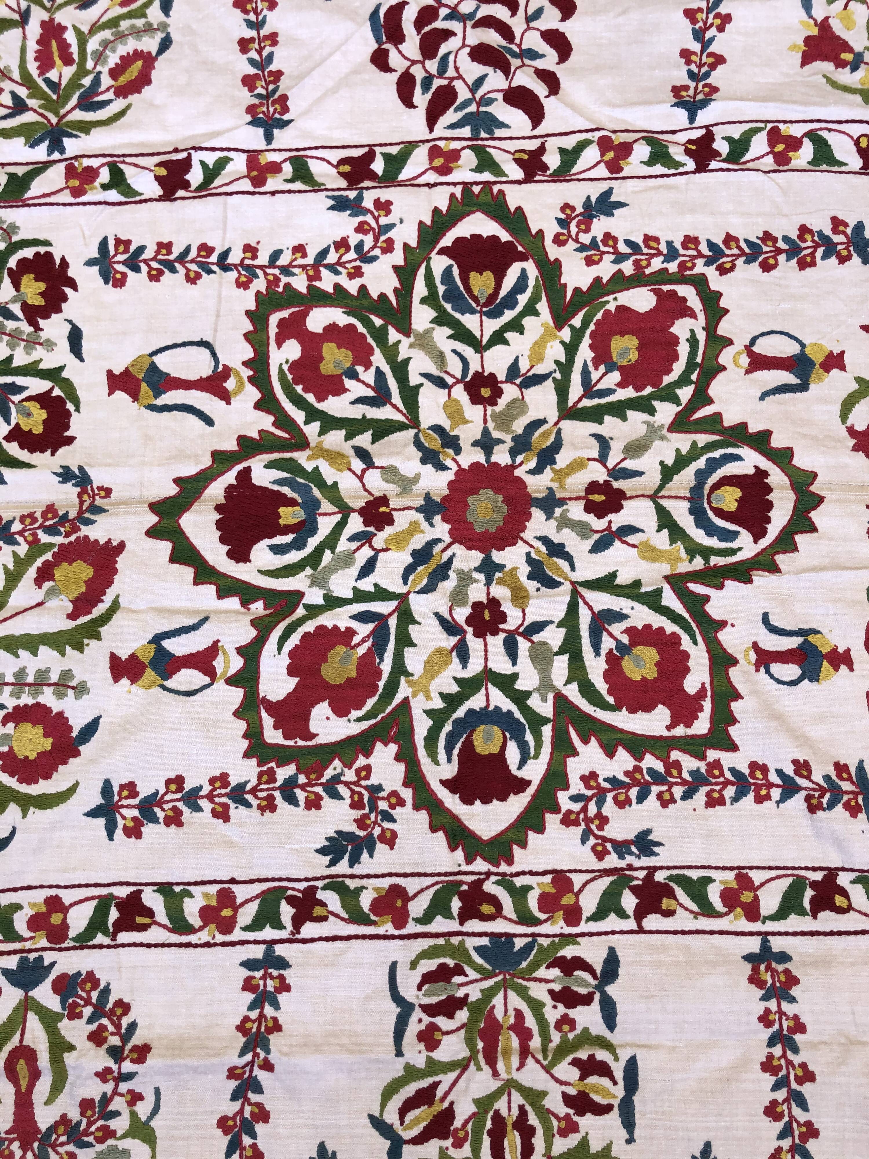 Suzani silk carpet 115x173cm