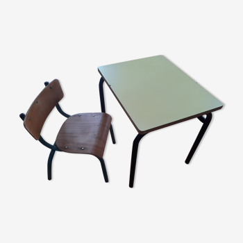 School table and its vintage chair