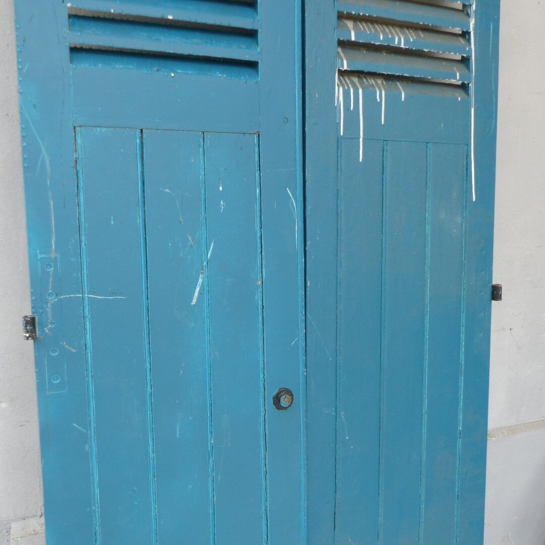 2-leaf wooden shutters