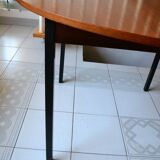 Dining table Pierre Guariche, teak and black steel from the 1960s with extension.