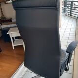 Desk chair