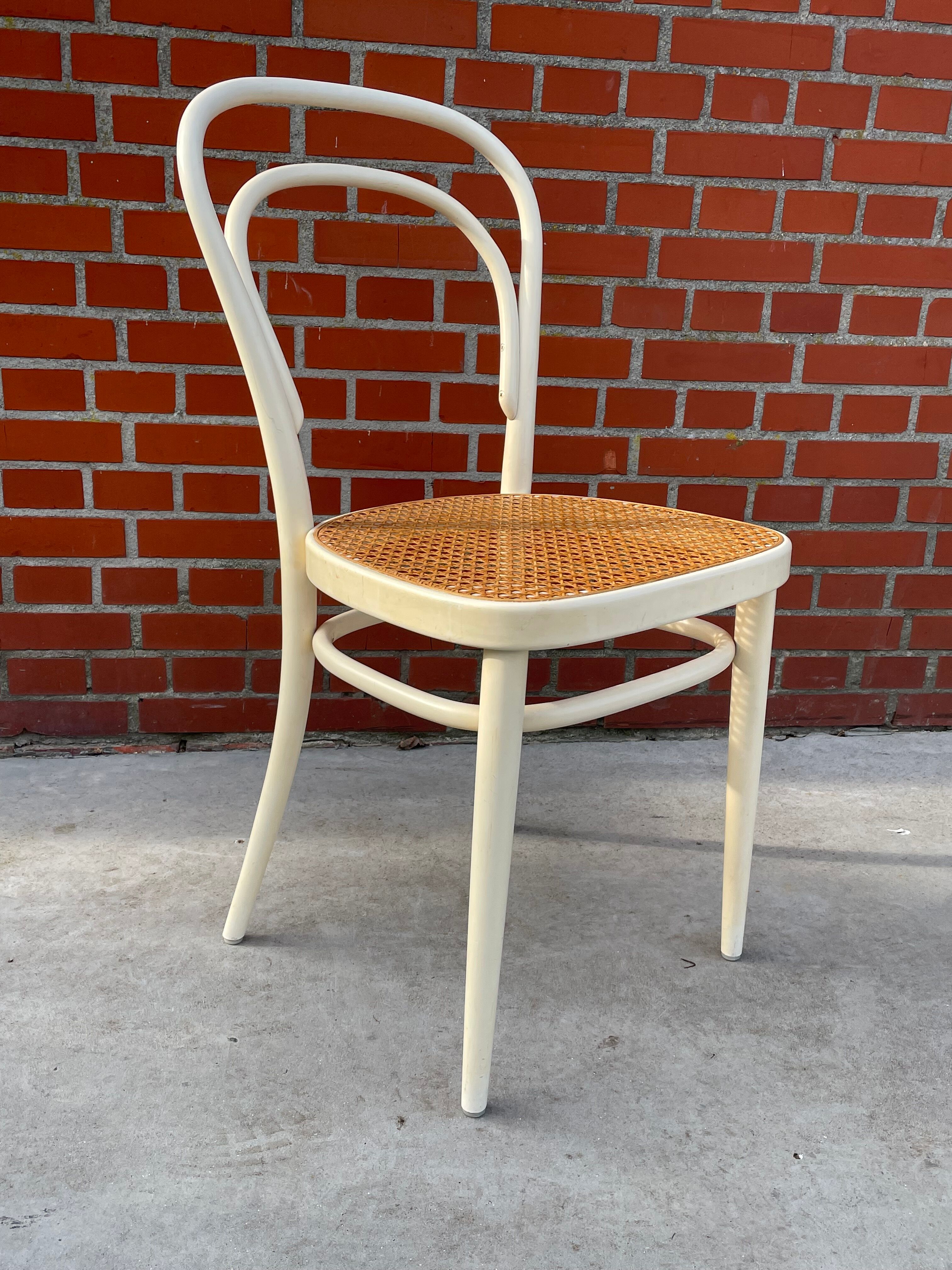 Vintage Thonet no 14 authentic white