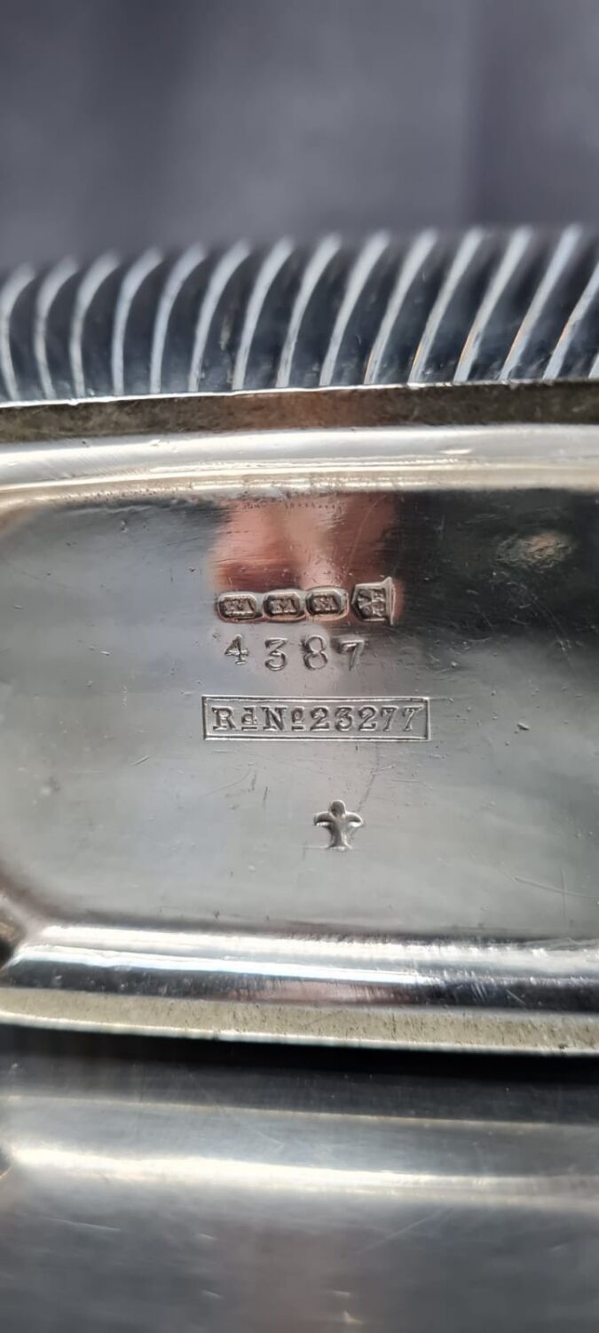 English tea set 1900 - 1920 in silver metal