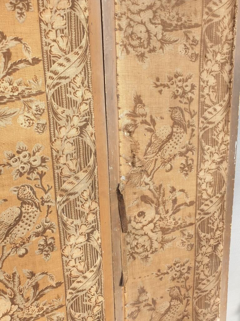 Screen 4 fronts of Indian wood and fabrics and silk at the end of the 19th century