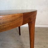 Scandinavian round table in rosewood by Ib Kofod Larsen