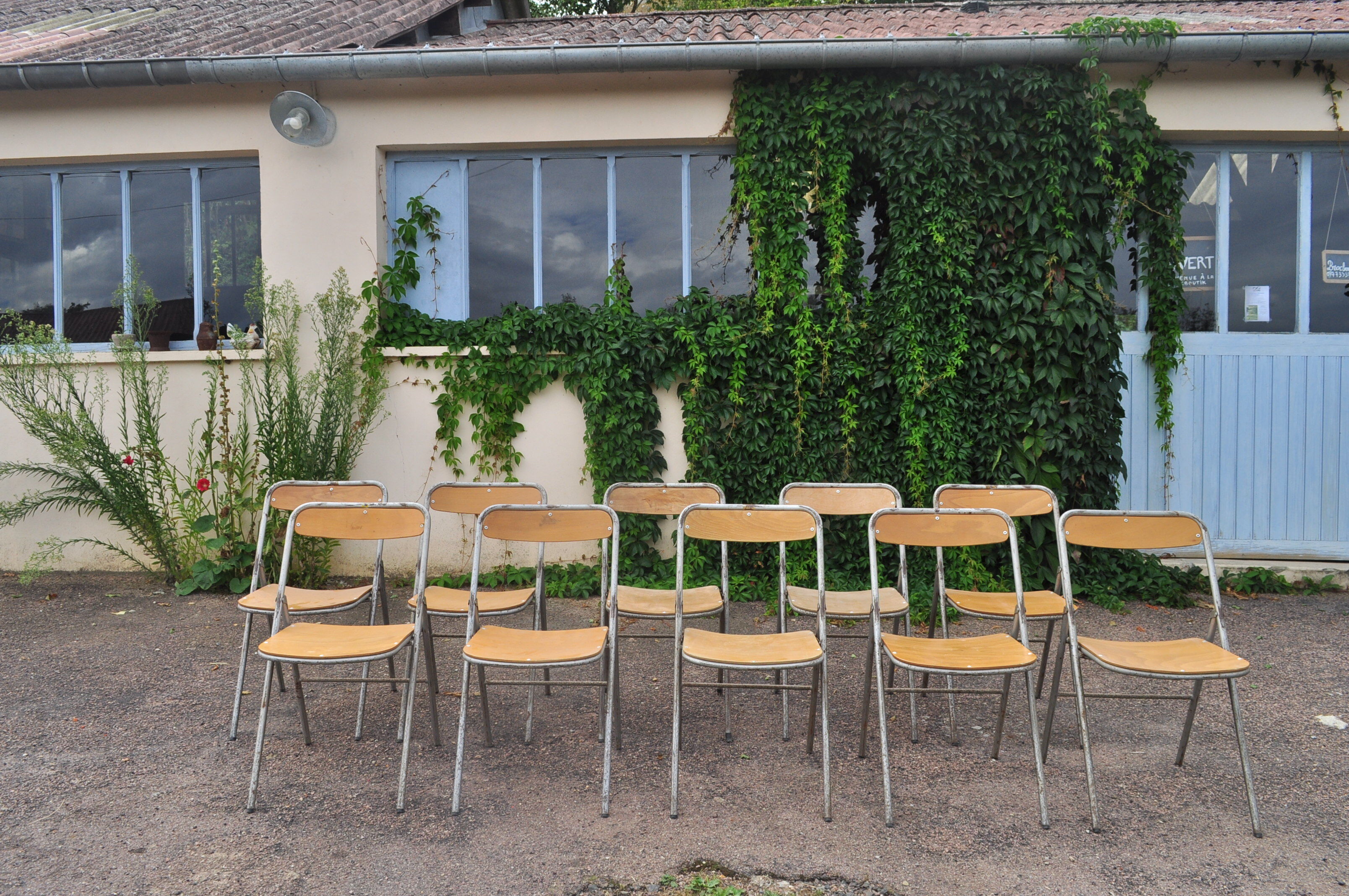 Set of folding chairs