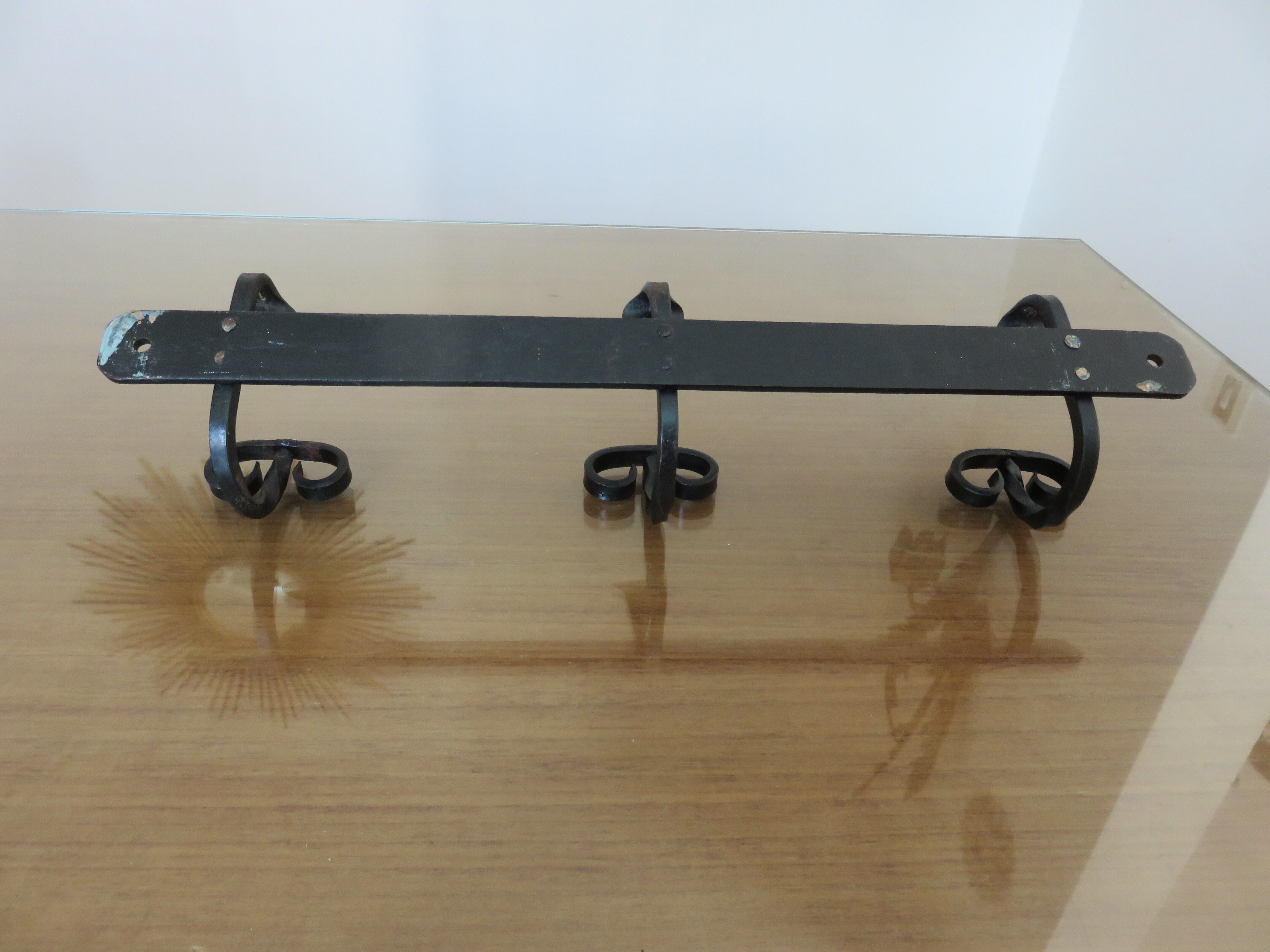 Wall coat rack 3 hooks in hammered wrought iron years 50 60