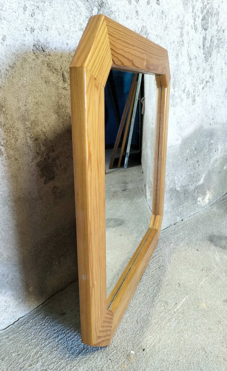 Miroir en pin vintage