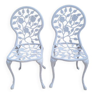 2 cast aluminum garden chairs