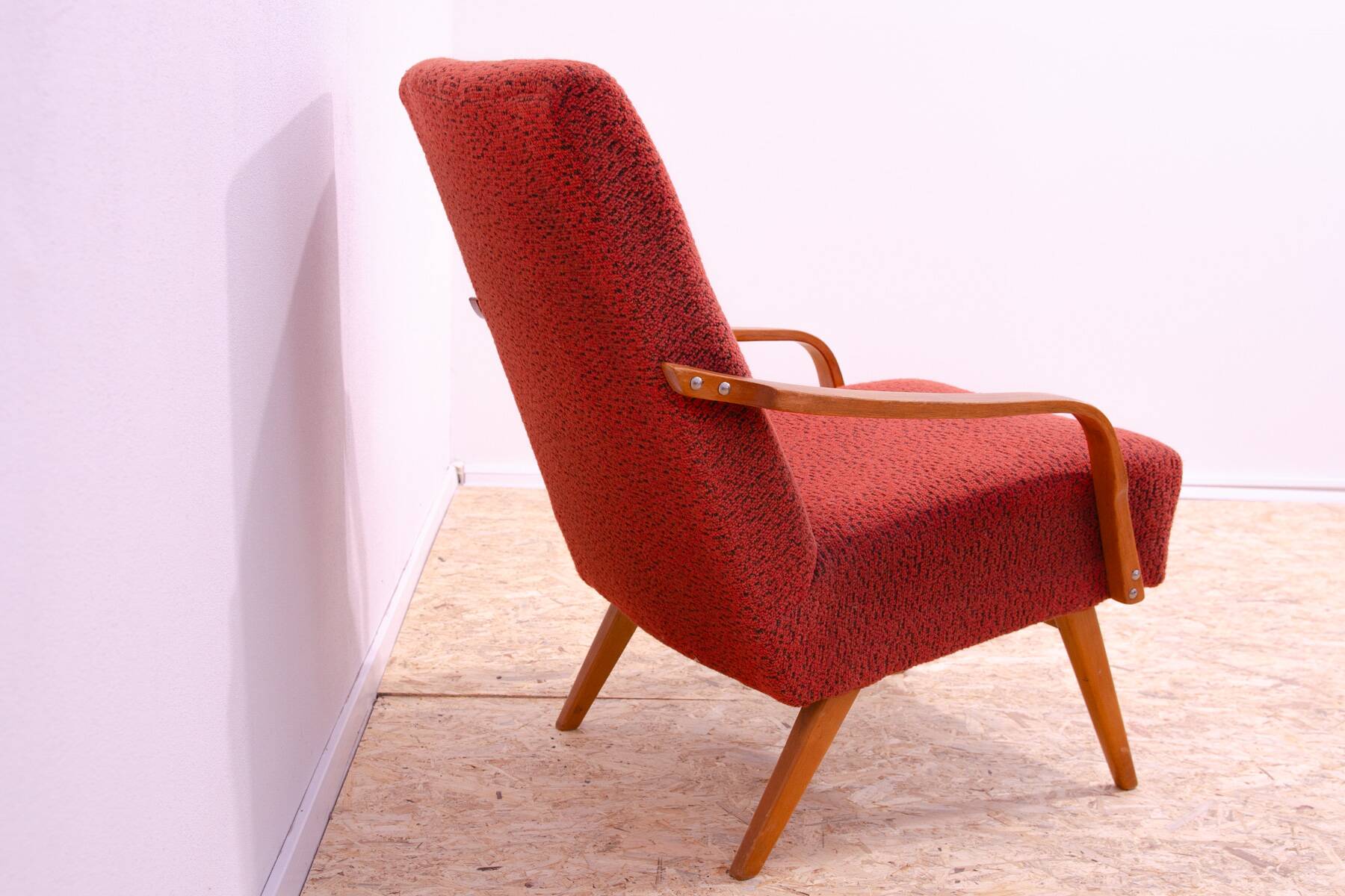 Paire de fauteuils vintage de Jaroslav Šmídek pour Cesky nabytek, 1960