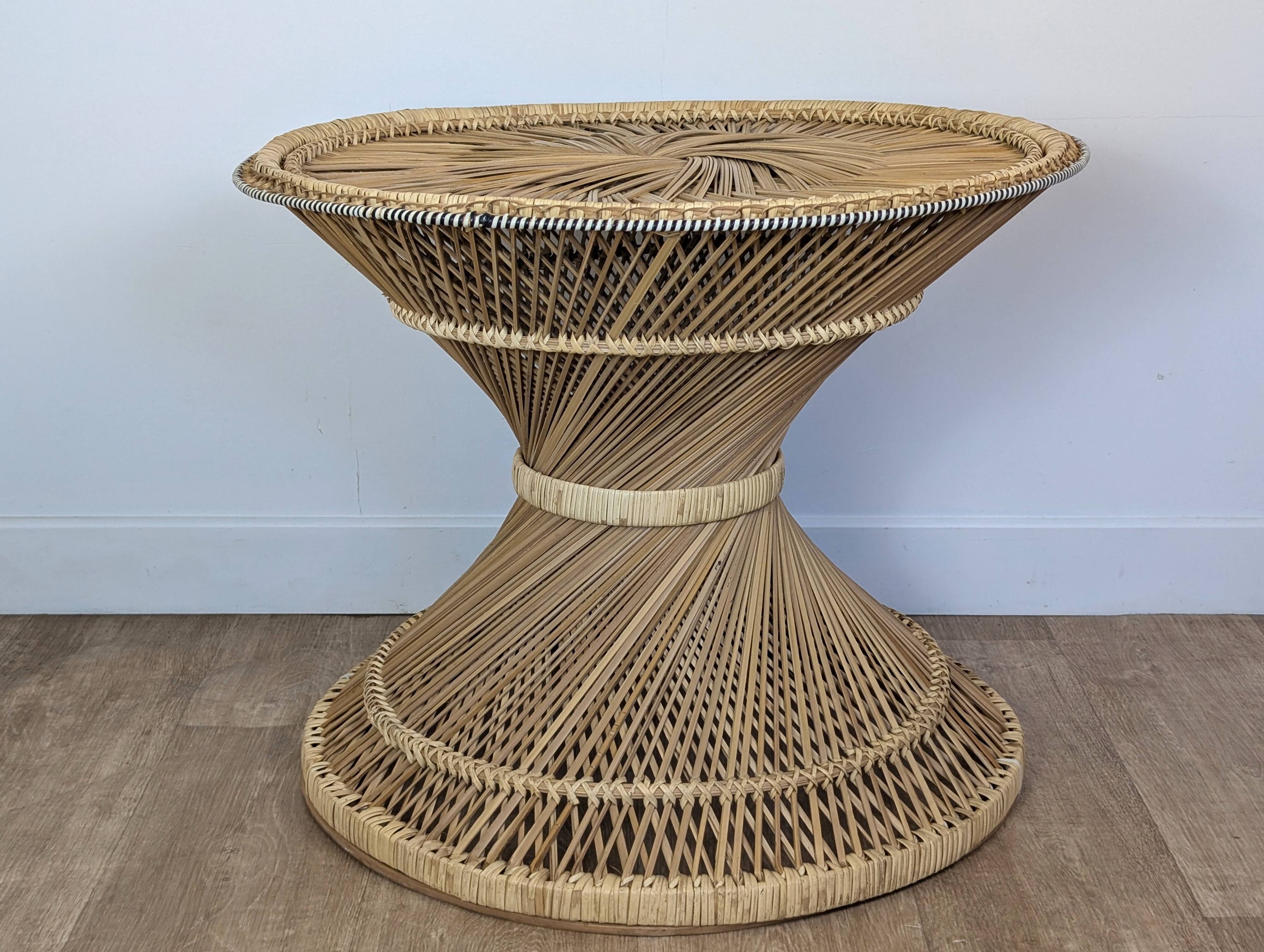 Diabolo rattan coffee table