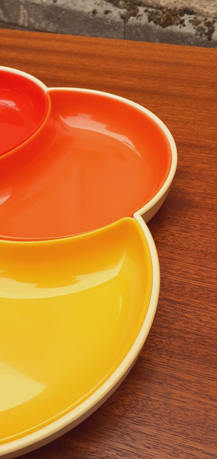 Vintage servant year 60