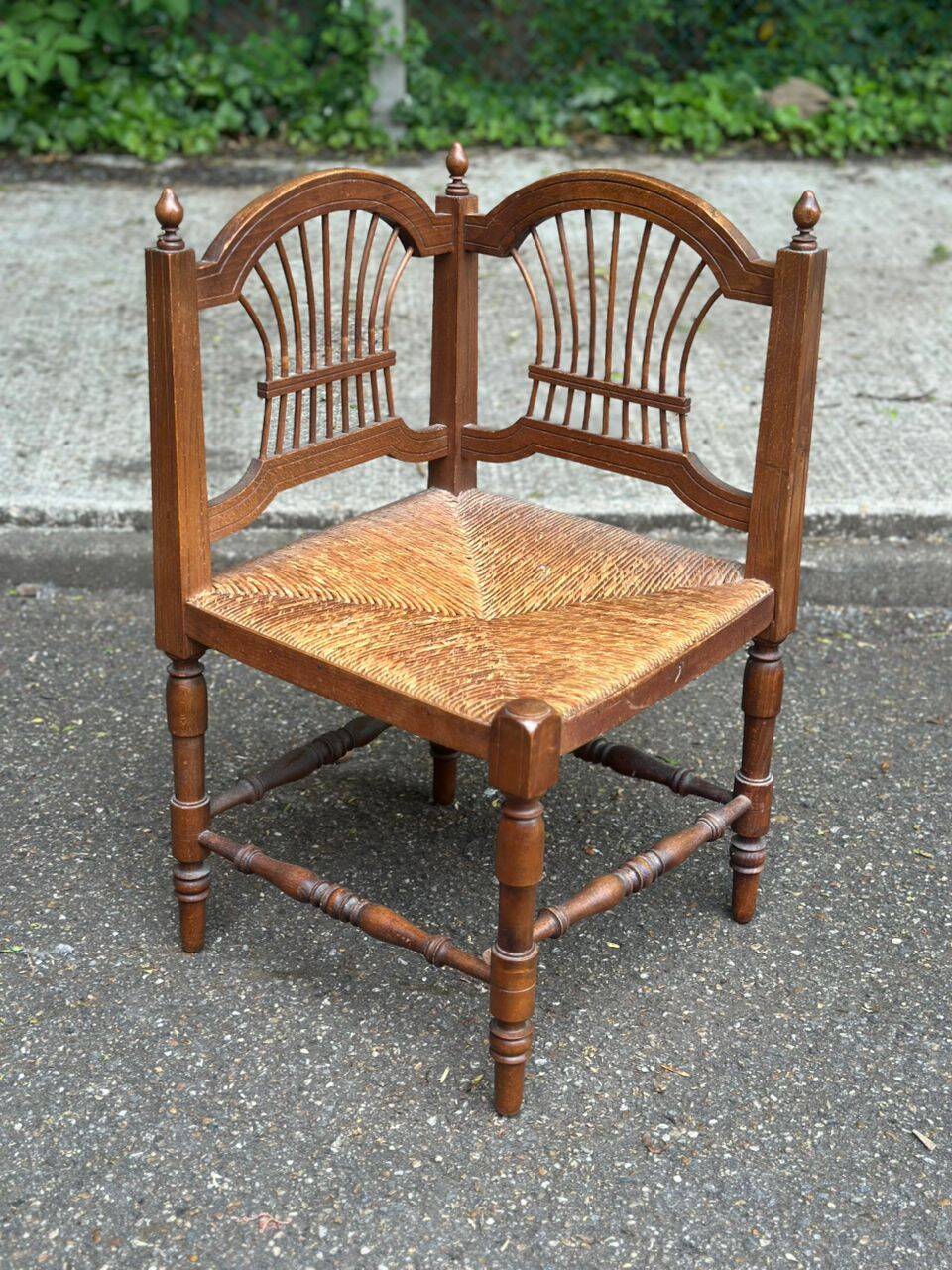 20th-century solid wood corner chair fan design