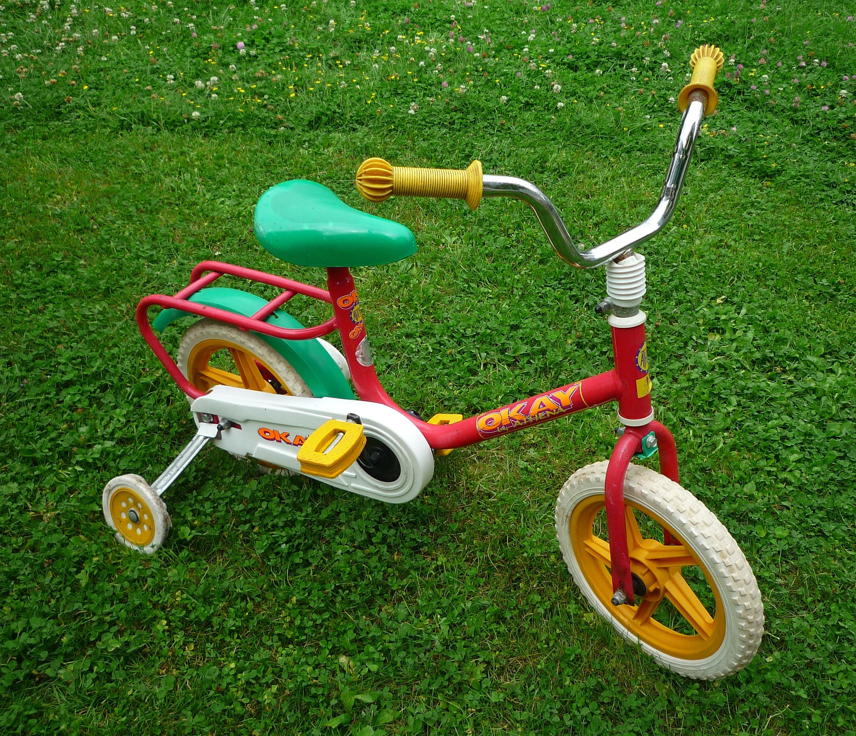 Small vintage children's bike 80s, Italian made