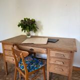 American desk in raw wood