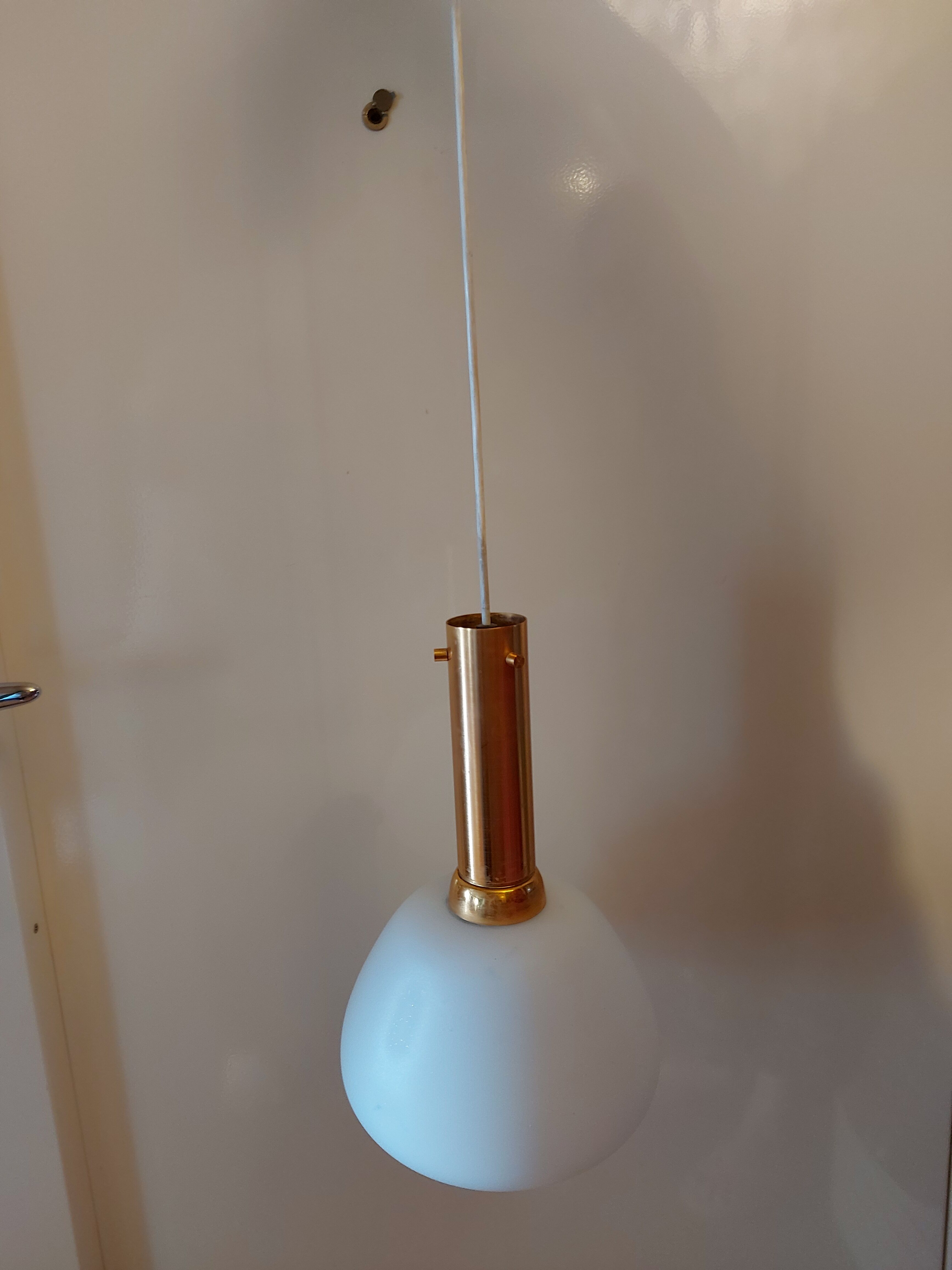 Hanging design white opaline