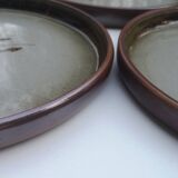 Assiettes vintages en grès