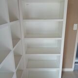 Gautier corner library – contemporary white lines