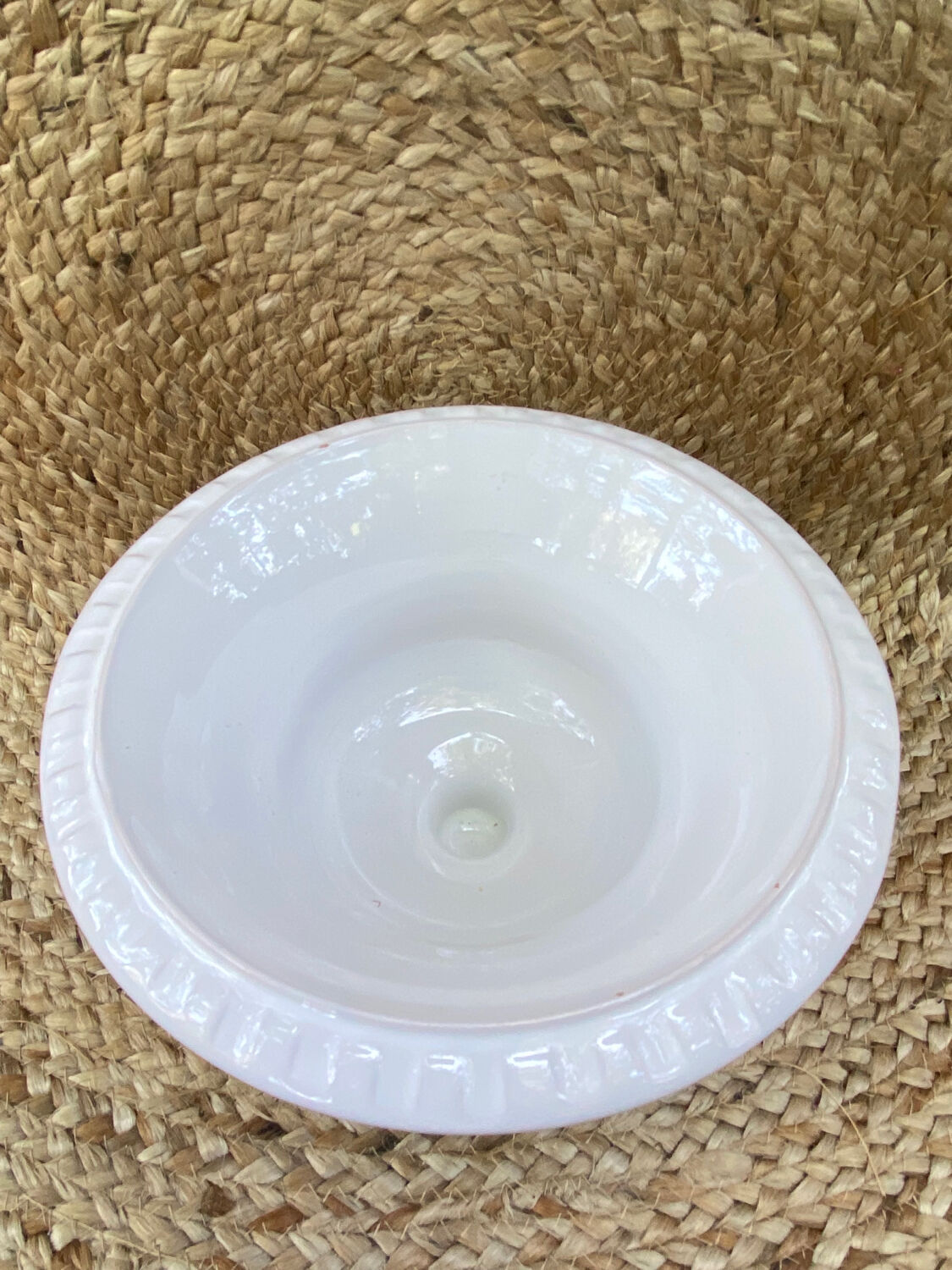 Medici-style glazed ceramic pot cover, Italy