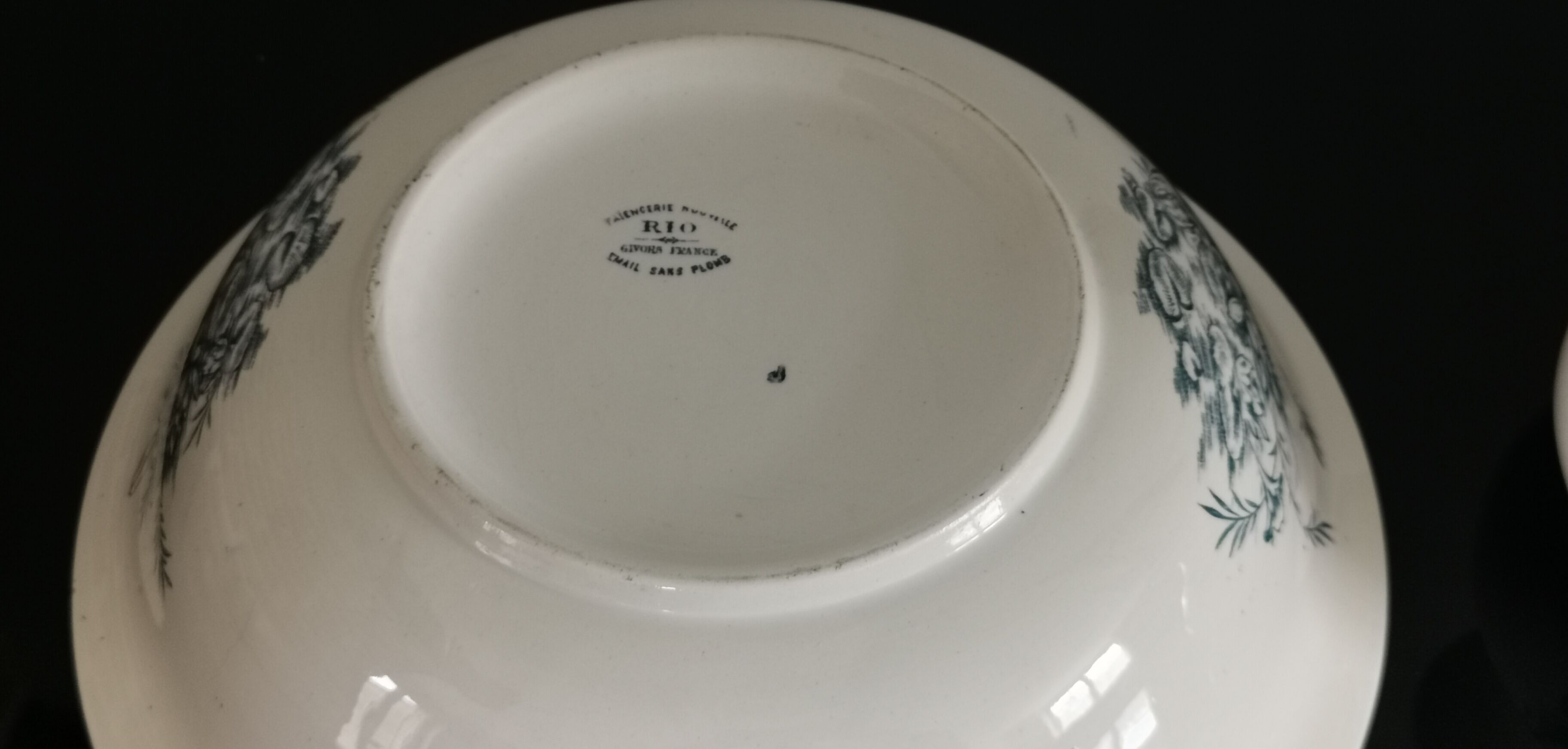 Broc and washbasin Iron Earth earthenware Givors