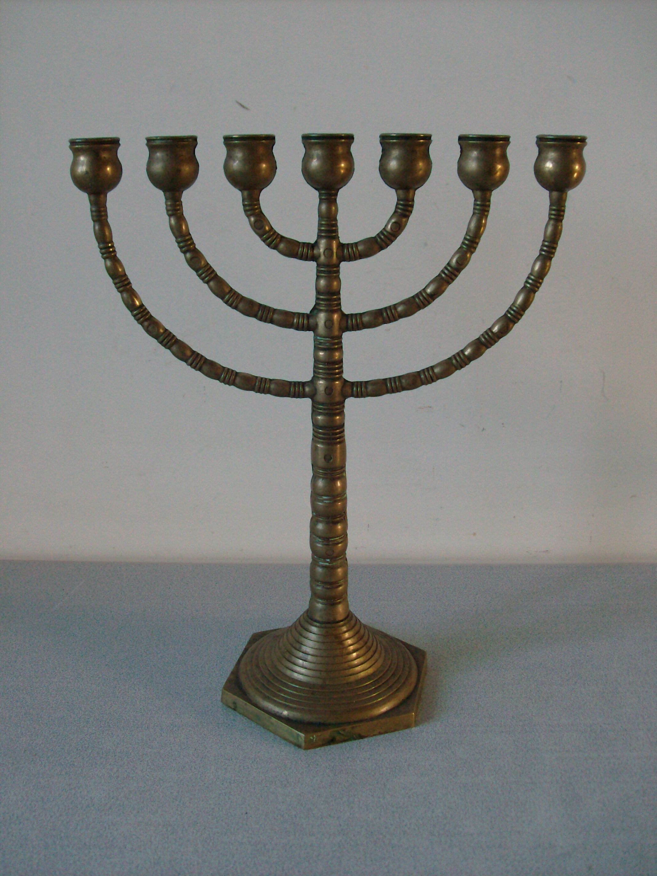 Old Jewish candlestick 7 branches menorah in brass and bronze 30 cm religion